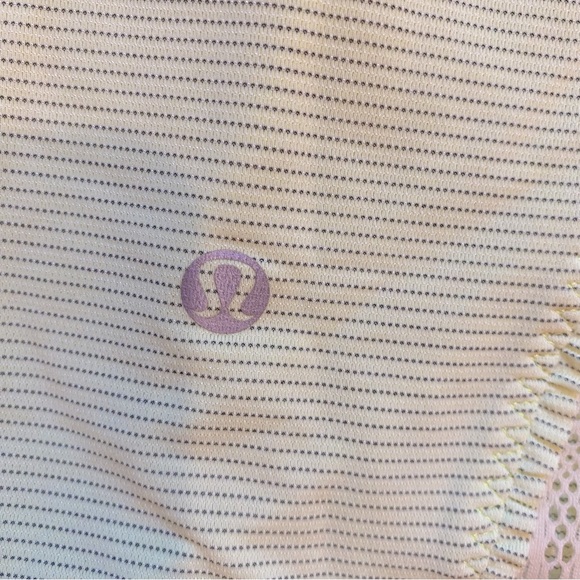 Lululemon tie and fly running tank top - Picture 6 of 8